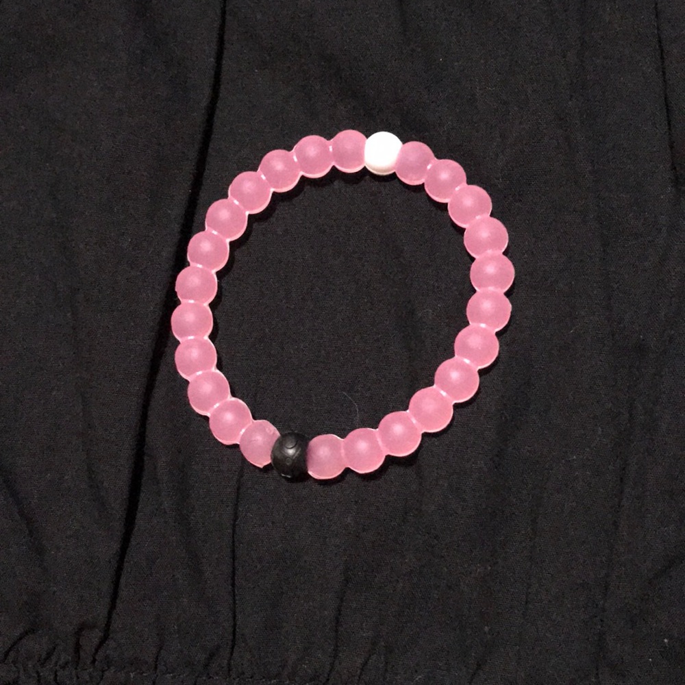 Pink lokia braclet